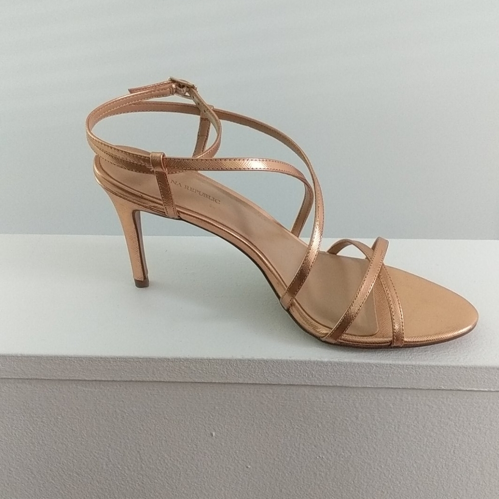 Banana Republic like new rose gold strappy heels